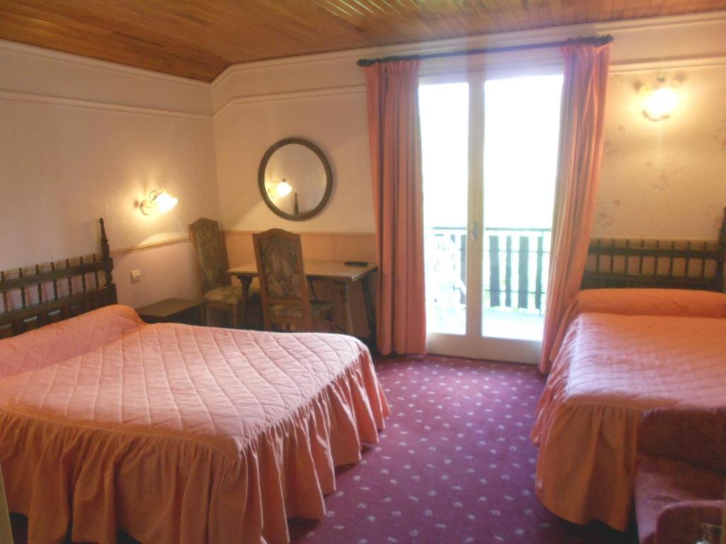 Hotel Les Barnieres Guillestre Pokoj fotografie